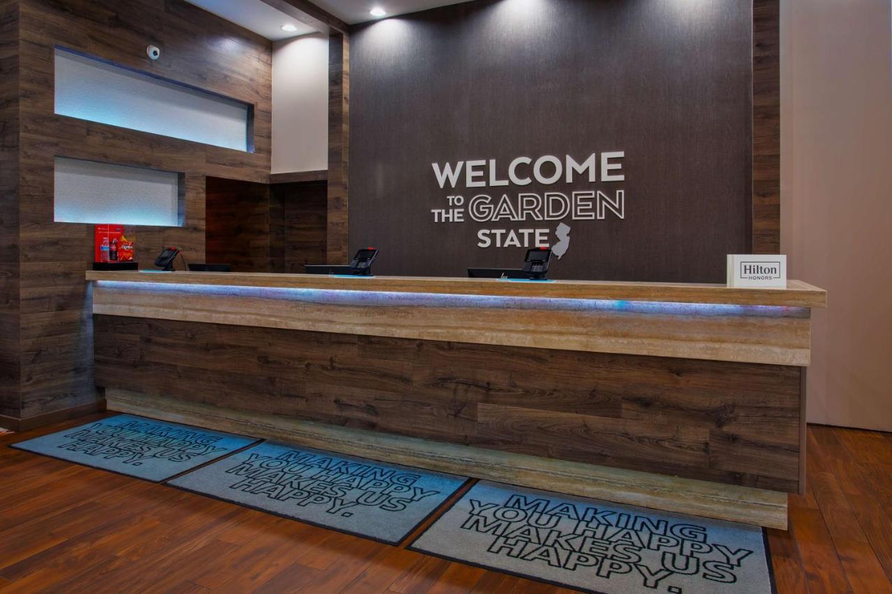Hampton Inn & Suites By Hilton- Newark Airport Elizabeth Exteriér fotografie