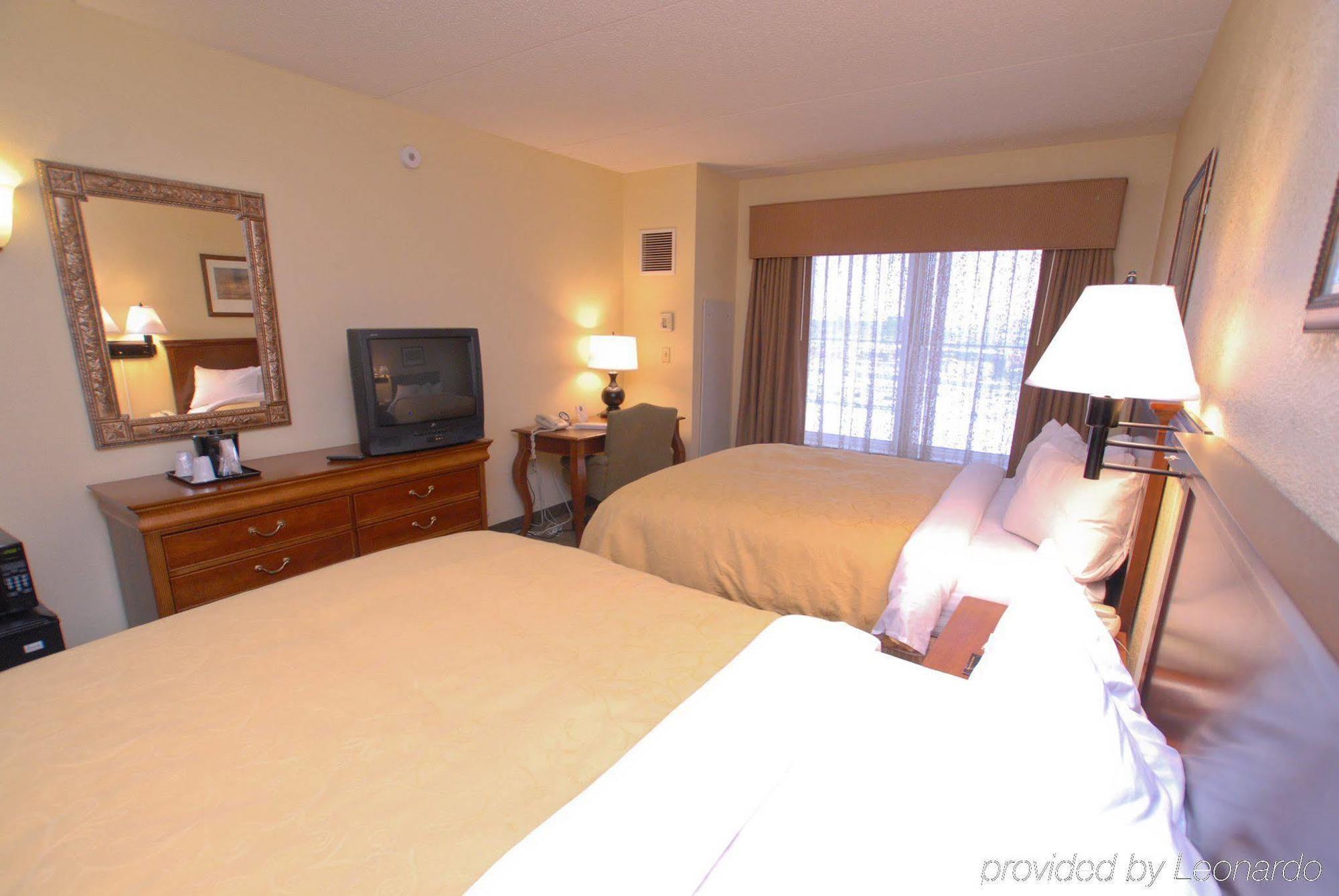 Hampton Inn & Suites By Hilton- Newark Airport Elizabeth Pokoj fotografie