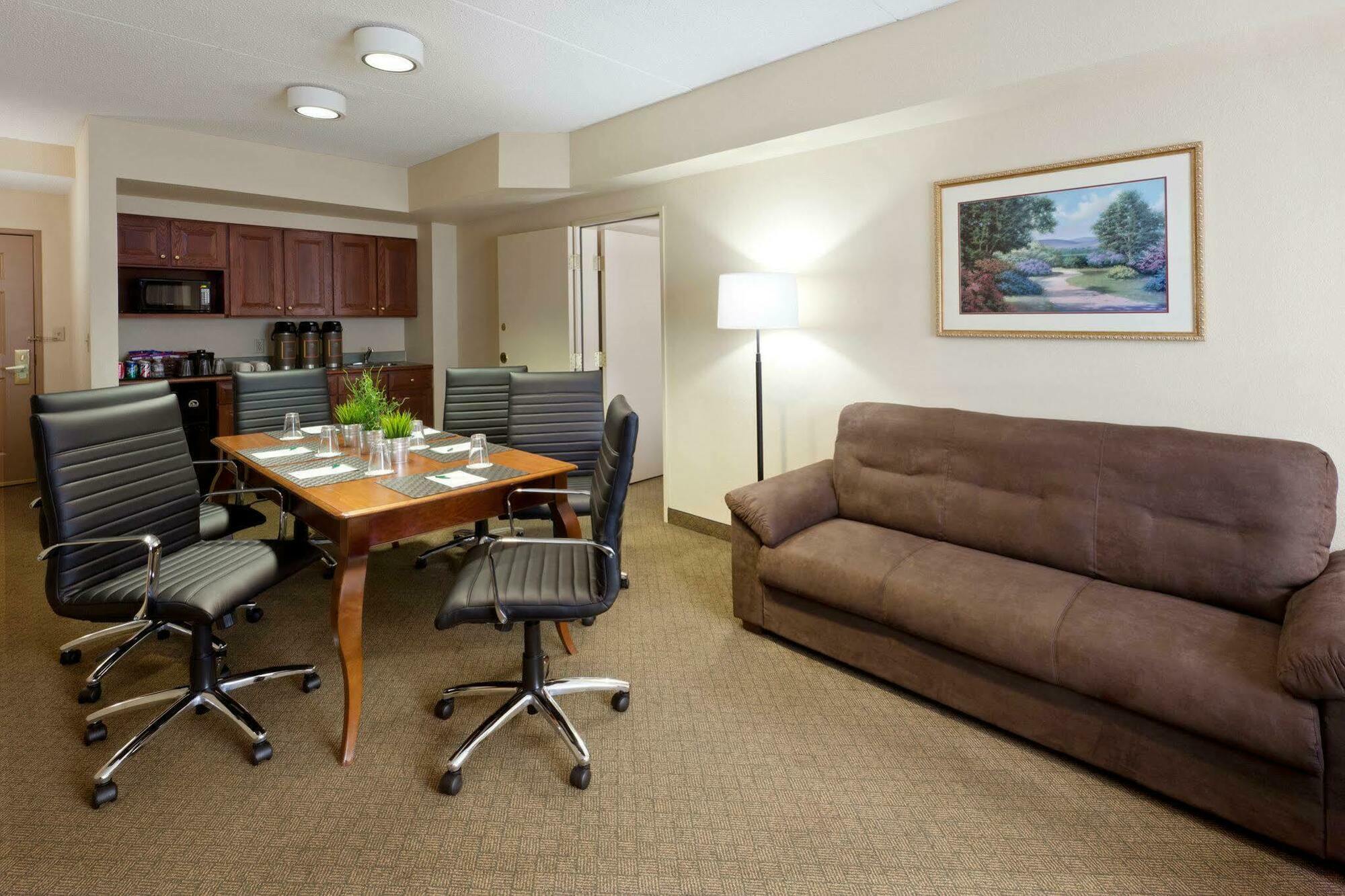 Hampton Inn & Suites By Hilton- Newark Airport Elizabeth Exteriér fotografie